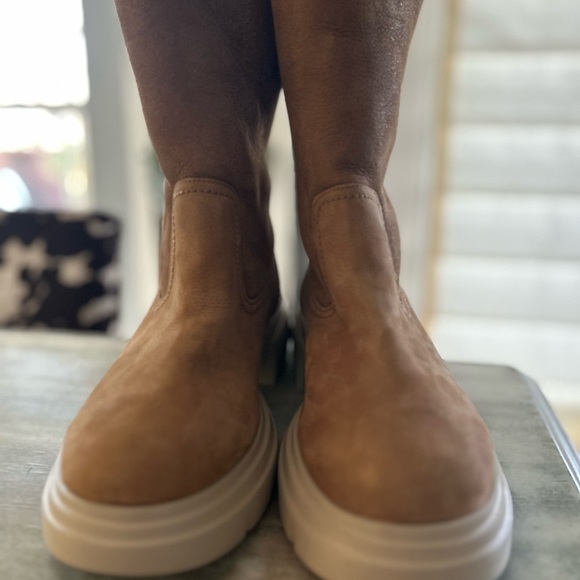 NWOT Paul Green Palmer boots, tan, women's size 10. - Picture 2 of 12